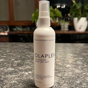 OLAPLEX Volumizing Blow Dry Mist volume bounce heat protection 2nd day fresh up